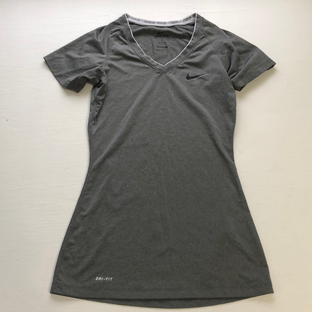 Nike Pro tee- like new